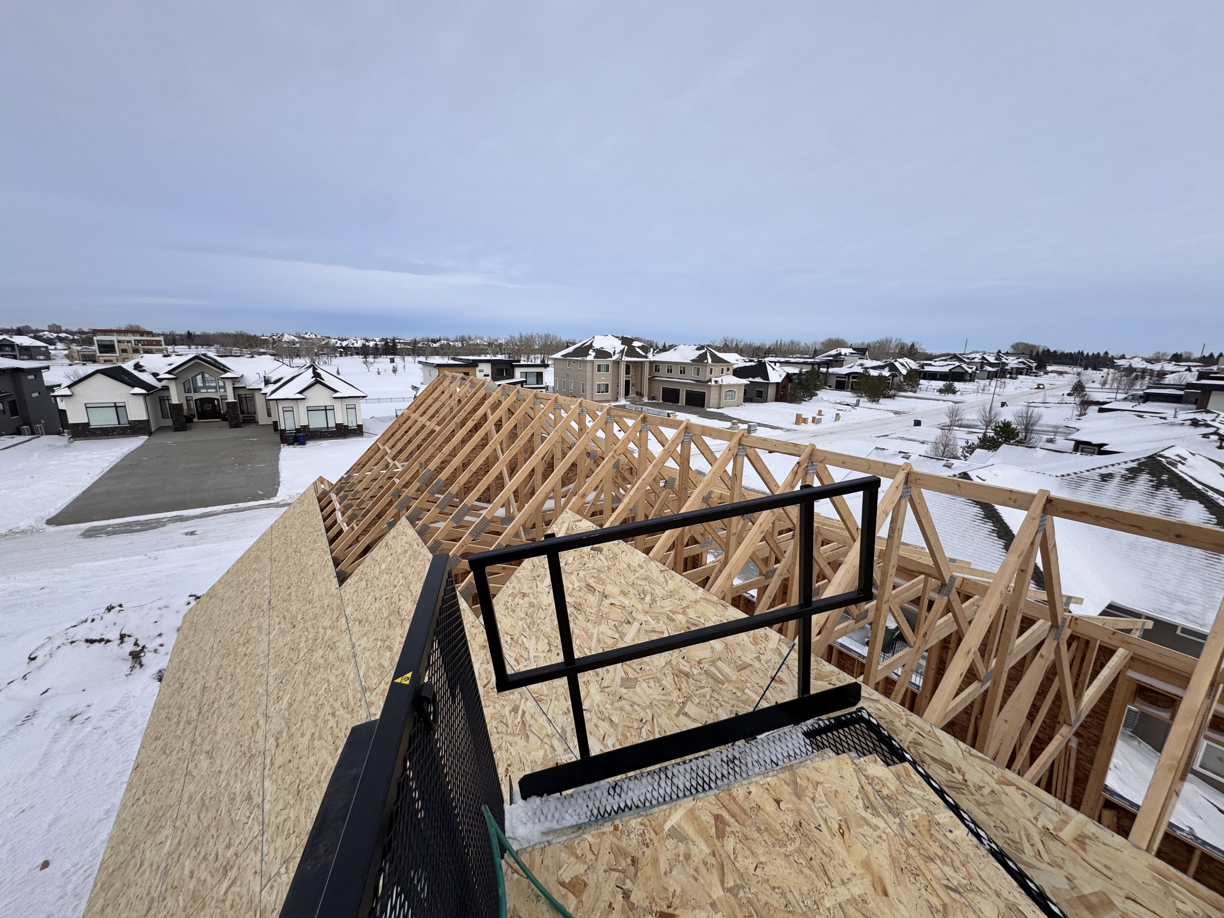 Roof structure and truss installation